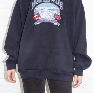 Niagara Falls Canada Black Sweater